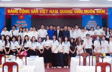 Sinh viên Việt Nam tiên phong khai phá tài nguyên chiến lược