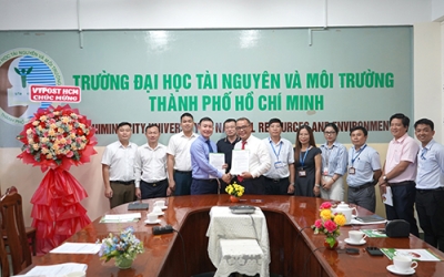 Buổi đón tiếp và làm việc giữa Trường Đại học Tài nguyên và Môi trường TP.HCM và Chi nhánh Bưu chính Viettel Hồ Chí Minh - Tổng Công ty Cổ phần Bưu chính Viettel (VIETTEL POST HỒ CHÍ MINH)