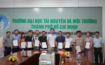 Bế giảng Lớp Bồi dưỡng Kiến thức Kỹ thuật Địa chính. 