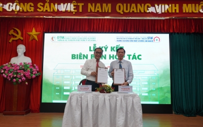 Lễ ký kết thỏa thuận hợp tác (MOU) giữa Trường Đại học Tài nguyên và Môi trường TP.HCM và Trường Cao đẳng Công nghệ và Nông lâm Nam Bộ
