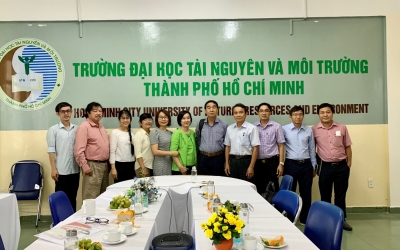 Hội đồng Khoa học thảo luận về việc điều chỉnh chương trình đào tạo