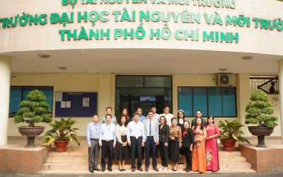 Buổi lễ ký kết Biên bản ghi nhớ (MOU) giữa Trường Đại học Tài nguyên và Môi trường TP.HCM [HCMUNRE] và Công ty cổ phần giải pháp nền tảng số Việt Nam [VDS]