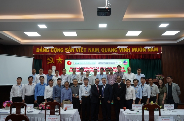 HCMUNRE tổ chức Hội thảo “Phương pháp và Công nghệ không đào hở” cùng chuyên gia quốc tế