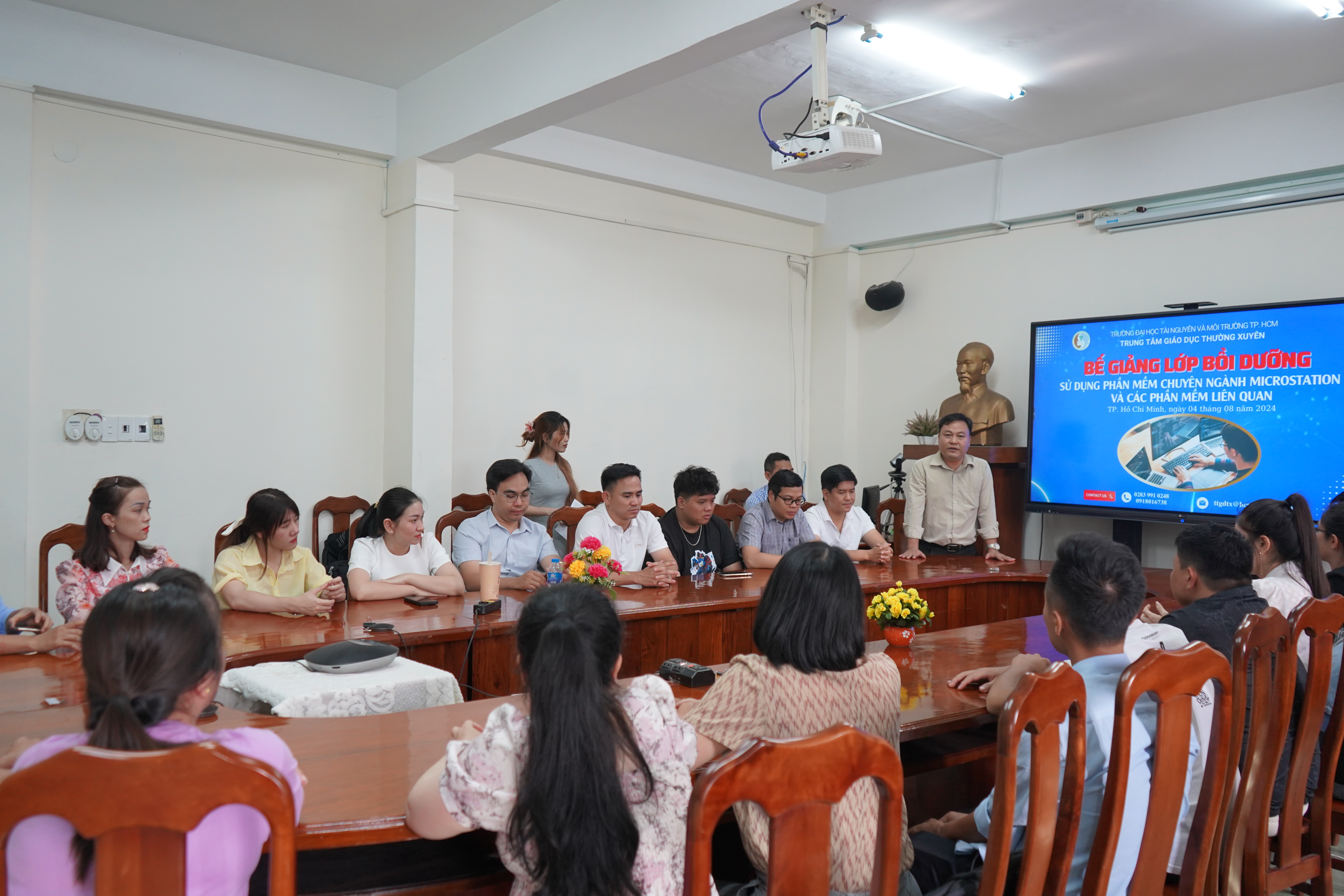 Trường ĐH Tài nguyên và Môi trường Tp. HCM