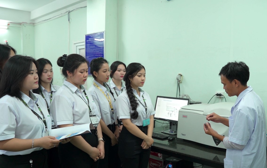 Nhấn vào ảnh để phóng to Trường ĐH Tài nguyên và Môi trường Tp. HCM