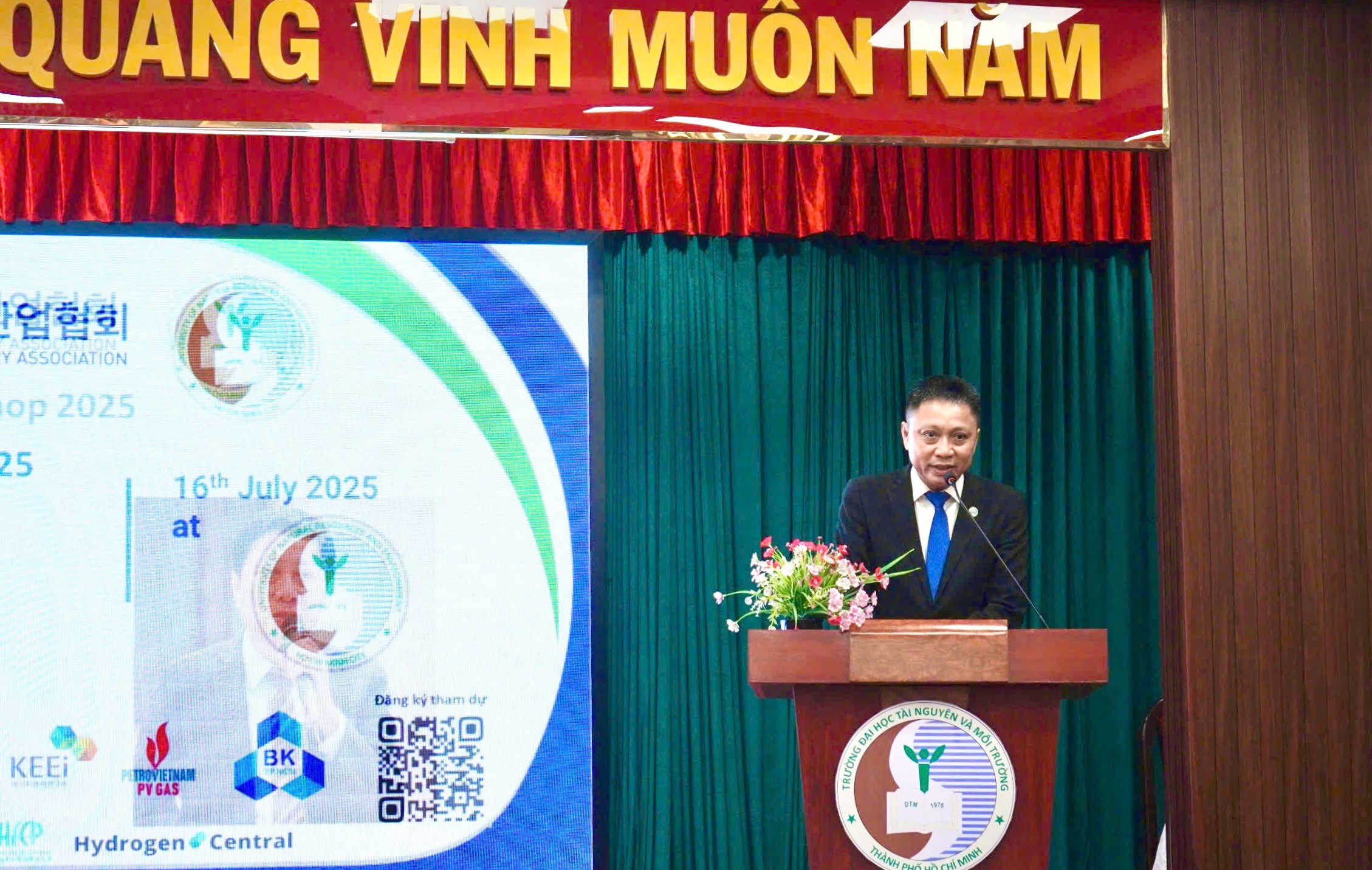 Trường ĐH Tài nguyên và Môi trường Tp. HCM